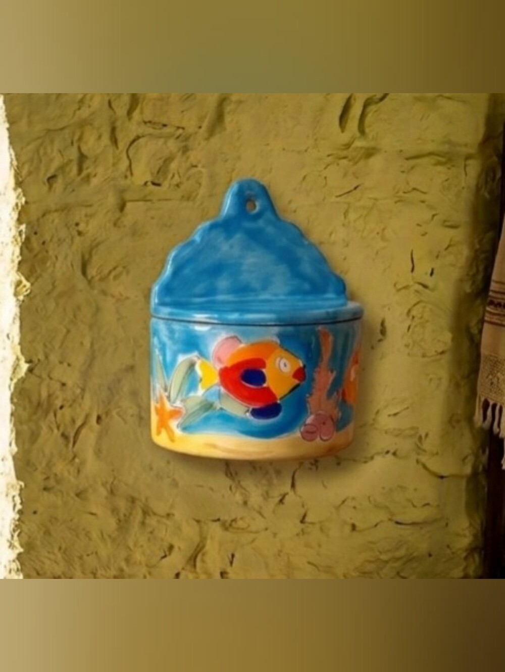 LM🐠Hand-Painted🐠Terracotta Accent Container CAN HANG ON WALL